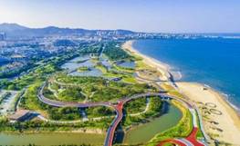 阳光海岸绿道建设后（右）